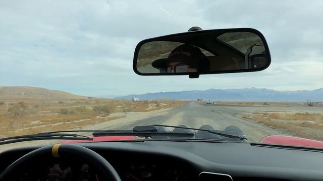 Porsche 911Dakar vs Porsche 911 Safari смотреть онлайн