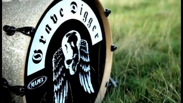 GRAVE DIGGER - 
