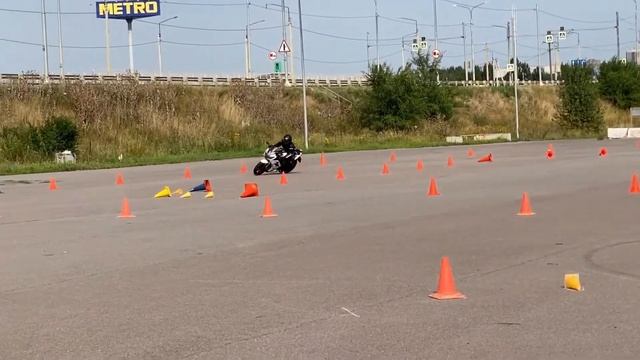 Omaks Motrak R11 хорошо себя показал на кольце.