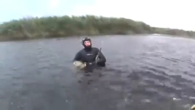 Подводная охота на раскатах Астрахань смотреть онлайн