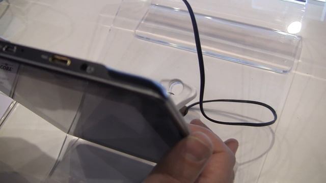 Coby 8042-4 Android 4.0 Tablet Hands-on [CES 2012] смотреть онлайн