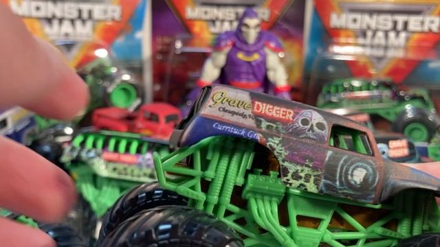 Review/Discussion: Monster Jam Grave Digger 1/64 Spinmaster Monster Truck Diecast Releases смотреть онлайн