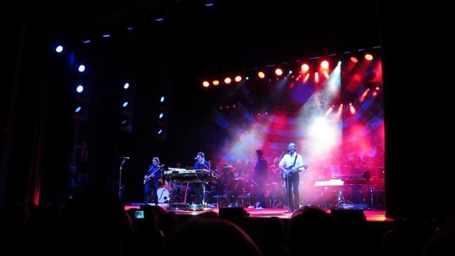 Pooh Opera Seconda Live Cascina 25 ottobre 2012 - Ci penserò domani смотреть онлайн