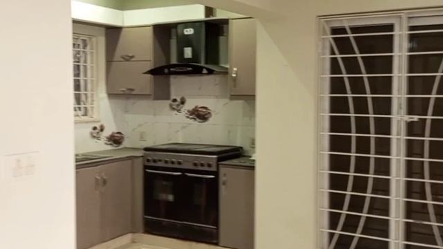 Bahria town phase 8 sector B safari home 05 marla house for sale in good location and cheap prise. смотреть онлайн