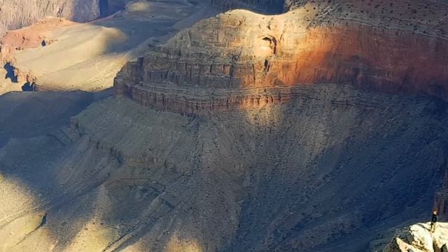 The Grand Canyon - Arizona.It is ENORMOUS. смотреть онлайн