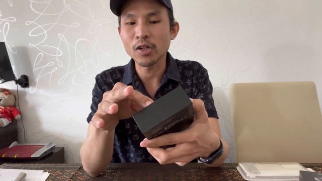 SS 21 Ultra 5G Phantom Navy VS iPhone 12 PM Pacific Blue смотреть онлайн