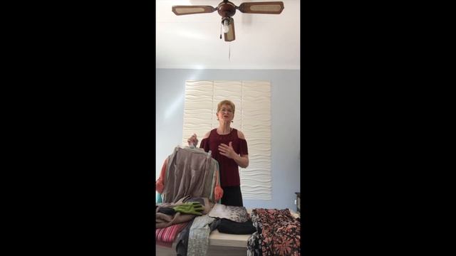 Packing for Southern Africa with TD Tonia Devereux смотреть онлайн