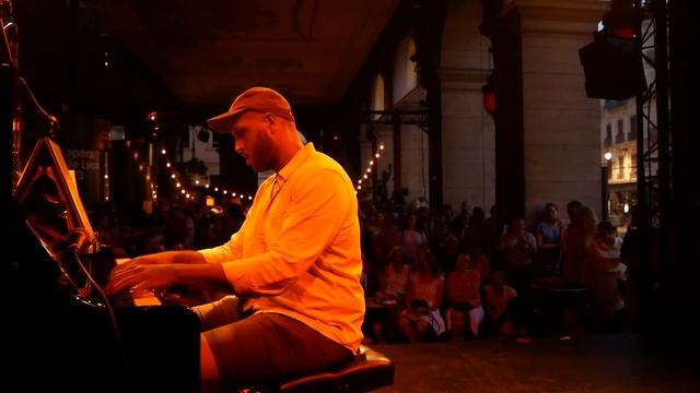 Afro Blue - John Lander - Live at l'opéra de Lyon 2023 смотреть онлайн