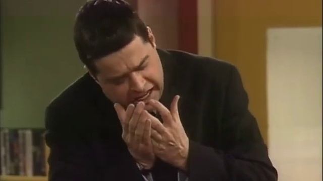 KM H S06E16 Le Père Le Fils ... Et La Petite Amie смотреть онлайн