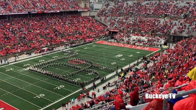 The Ohio State Marching Band perform Script Ohio in the rain 9-8-18 смотреть онлайн
