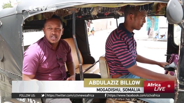 Brave driver navigates Mogadishu amid roadside attacks смотреть онлайн