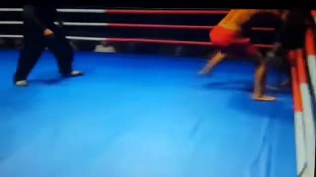 Туосунбек Асылгазиев против ??????? смотреть онлайн