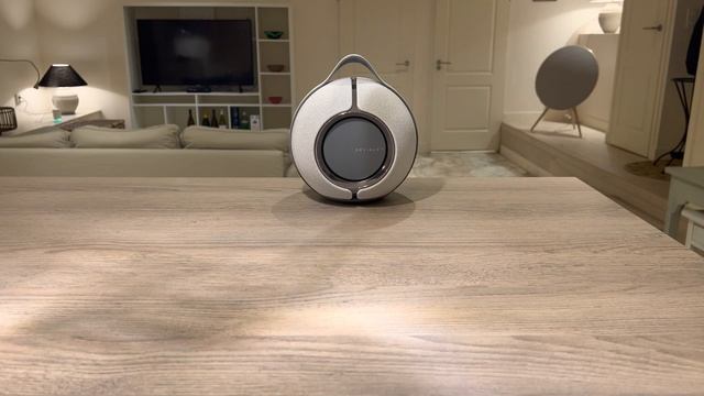Devialet Mania - Sound Test with Equaliser Comparison смотреть онлайн