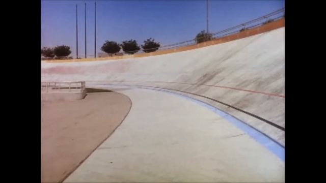 Flash 1990 Suit Test смотреть онлайн