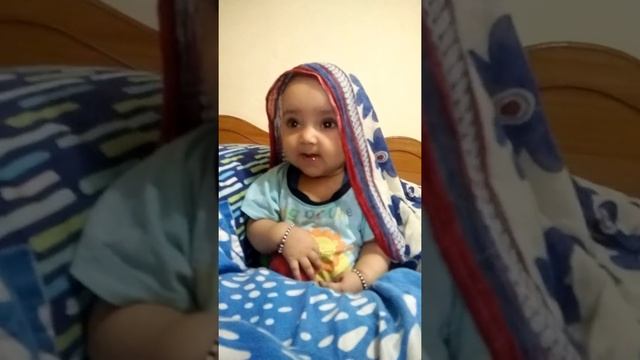 My cuteeeeeeeeeeeeeeee little sister,,,, Aaradhya😘😘😘 trying to eat an apple🍎🍎🍎 7 months смотреть онлайн