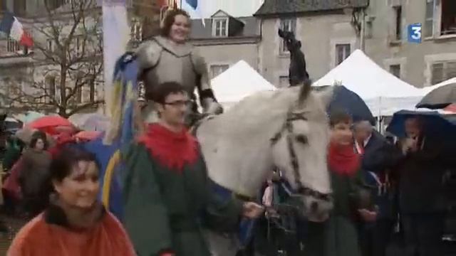 Fêtes johanniques 2015 : Jeanne d'Arc chevauche à travers Orléans смотреть онлайн