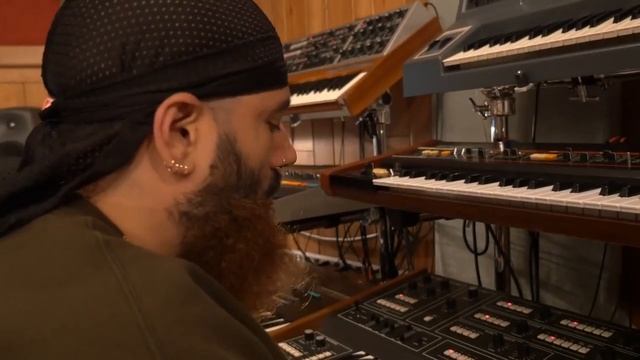 Talkbox - Chromeo studio Talkbox do it yourself смотреть онлайн