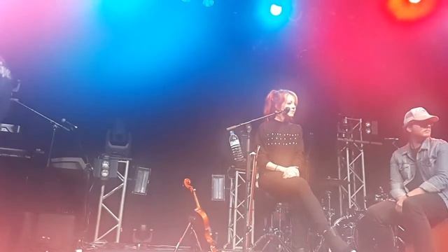 Lindsey Stirling Brave Enough Tour Auckland, New Zealand VIP Meet & Greet 2017 смотреть онлайн
