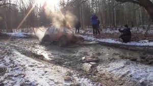 Нива по грязи