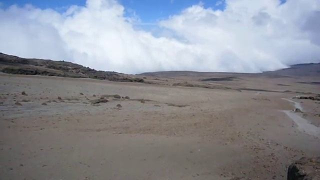 A look around Kibo camp смотреть онлайн