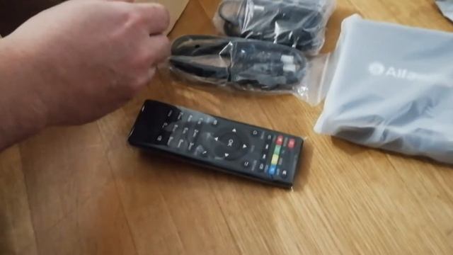 Alfawise A8 TV BOX Rockchip 3229 Android 8.1 - UNBOXING смотреть онлайн