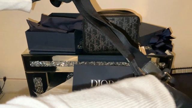 New Dior Messenger Pouch Oblique Galaxy Leather смотреть онлайн