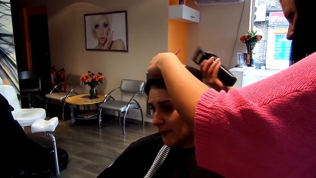 Lucia De Sousa head shave brave the shave смотреть онлайн