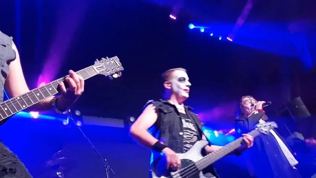 RIFFELHOF SPOOKY BAND - TURN JUP THE RADIO смотреть онлайн