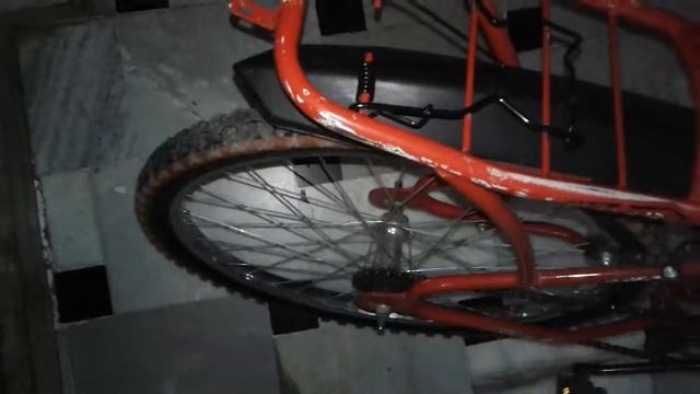 Hero and Mogambo cycles смотреть онлайн
