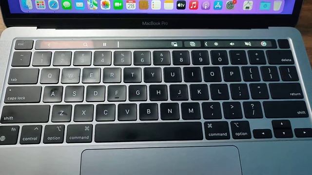 MacBook Pro 13 M1 2020 смотреть онлайн