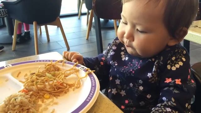 Обедаем в Панде Экспресс ( китайская еда) | Lunch in Panda Express смотреть онлайн