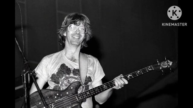 Grateful Dead Co-founder Phil Lesh Dies Aged 84
