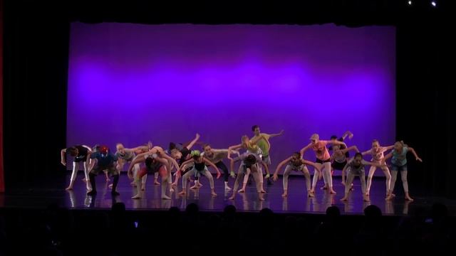 Southold Dance - XL (Shakurah Grumbacher) Level B смотреть онлайн