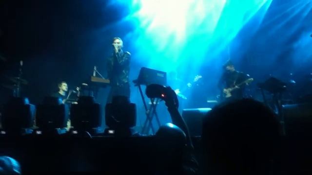 Tesla Boy на разогреве Two Door Cinema Club 30.05.2013 Moscow смотреть онлайн