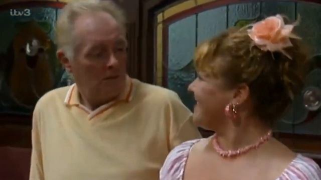 Coronation Street: Les Battersby Scenes - Episode 763 смотреть онлайн