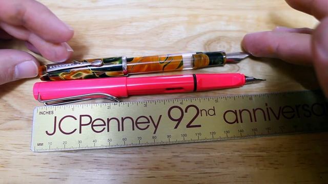 Lamy Safari Neon Coral (Fine) смотреть онлайн