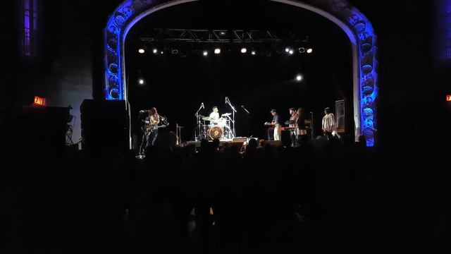 KC Roberts & Live Revolution @ Toronto Opera House смотреть онлайн