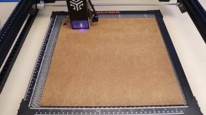 КУПИЛ МОЩНЫЙ ЛАЗЕР ДОМОЙ! КАК СДЕЛАТЬ БЕСПЛАТНЫЙ КОНСТРУКТОР ДЛЯ НУБИКА СТИВА ИЗ МАЙНКРАФТ! DIY!