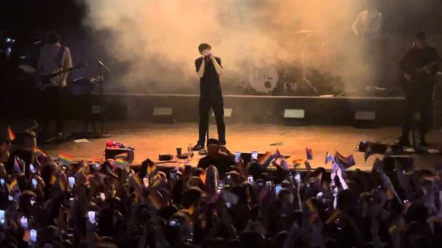 Louis Tomlinson - Only the Brave - Minneapolis 2/24/22 - Crowd singing No Control смотреть онлайн
