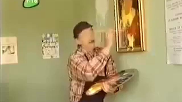ChuckleVision Series 9 Episode 6 - Paint Drips (2 of 2) смотреть онлайн