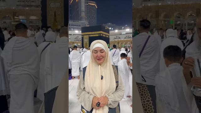 RA'NO ZOKIROVA UMRA ZIYORATI TA'SUROTLARI смотреть онлайн