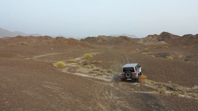 Jeep Wrangler JL Rubicon Unlimited. Off Roading in the UAE mountains смотреть онлайн