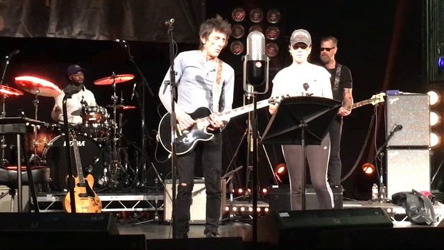 Ronnie Wood - Sweet Little Rock'n'Roller (Soundcheck) - Manchester Opera House - 27 November 2019 смотреть онлайн