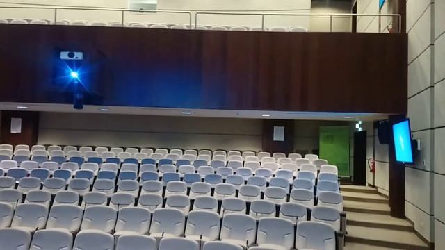 Auditorium / Theater / Sound's Test смотреть онлайн