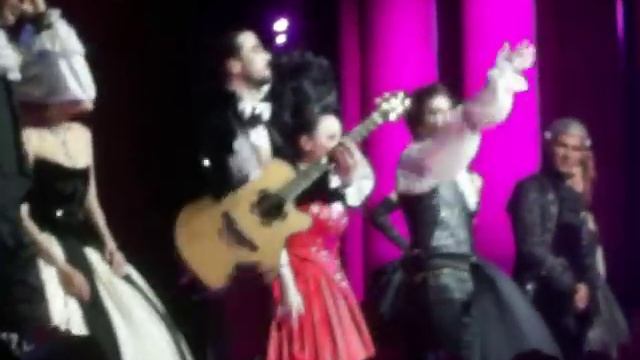 Mozart L'Opéra Rock à Dijon 2 Avril 2011 . Final Avec L'Assasymphonie. смотреть онлайн