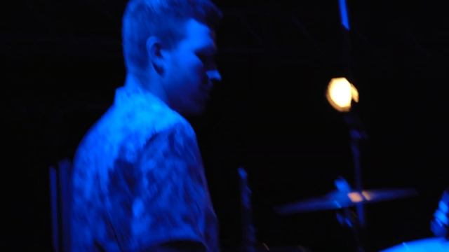 Local Safari - Daffodil (Music Video) смотреть онлайн