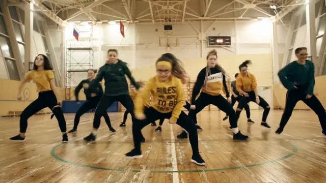 Bro Safari - XXL / Dance Video / Don't Care Team смотреть онлайн