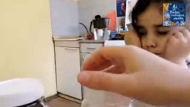 Как кушают дети. Забавный разговор мамы и детей. Для хорошего настроения смотреть онлайн