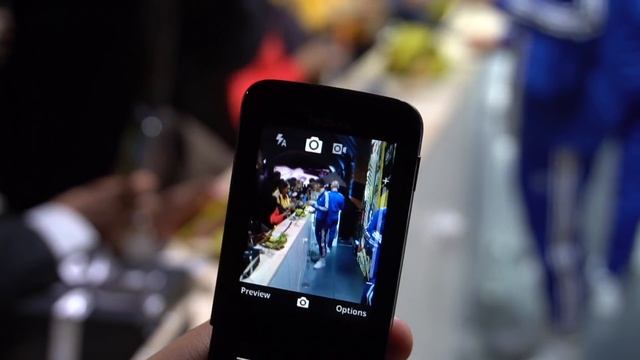 Nokia 8110 4G India Hands-on, Features, Camera - The Banana Phone is back? MWC 2018 смотреть онлайн
