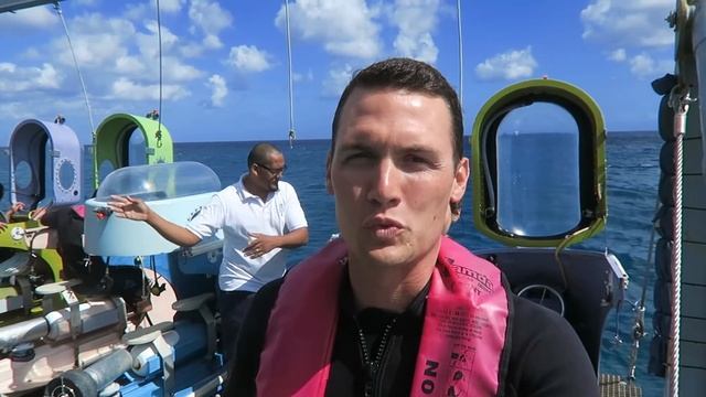 WE RODE IN A SUBMARINE! | Mauritius Blue Safari смотреть онлайн
